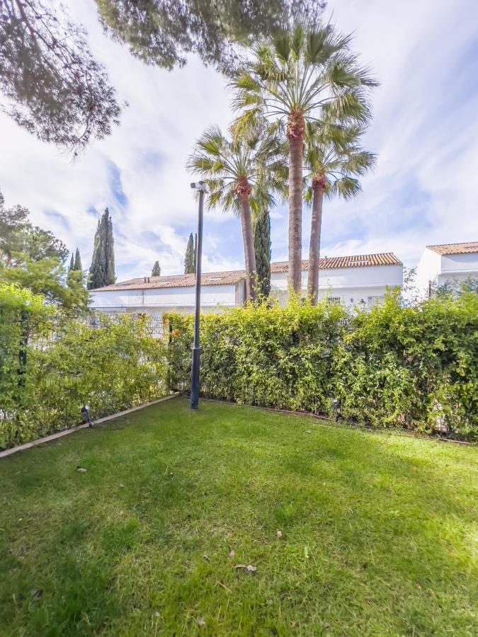 Bajo Con Jardin En La Milla De Oro Apartment Marbella Luaran gambar