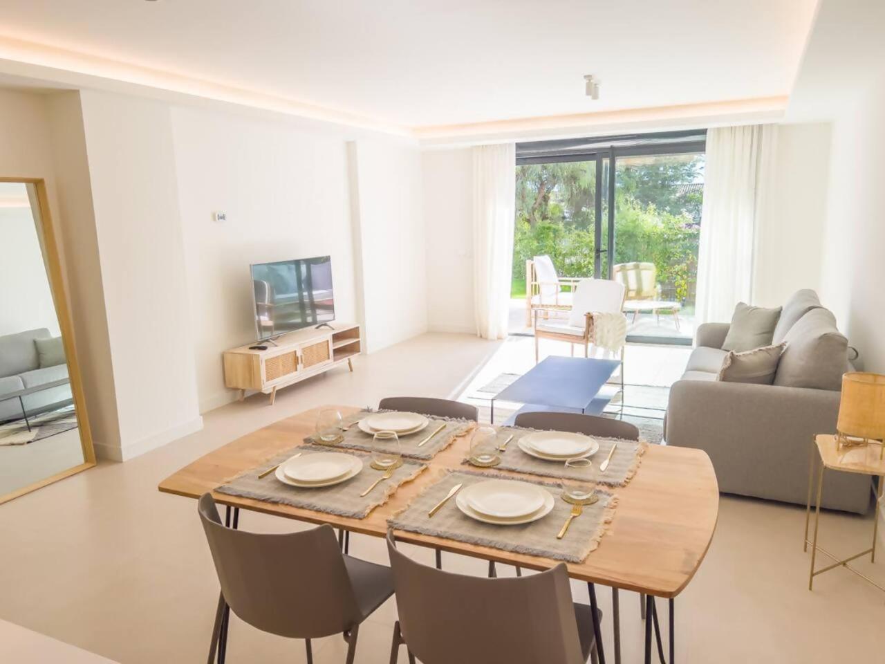 Bajo Con Jardin En La Milla De Oro Apartment Marbella Luaran gambar
