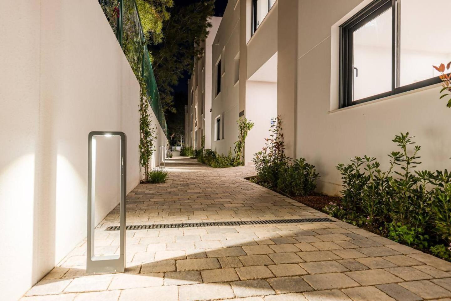 Bajo Con Jardin En La Milla De Oro Apartment Marbella Luaran gambar